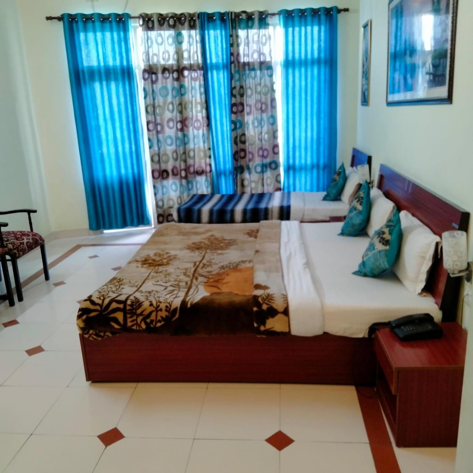 Mid Town Residency Otel Sundarnagar Dış mekan fotoğraf